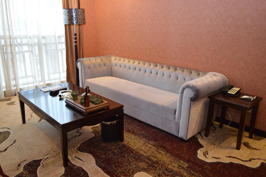 Aimoer Hotel Foshan Chambre photo
